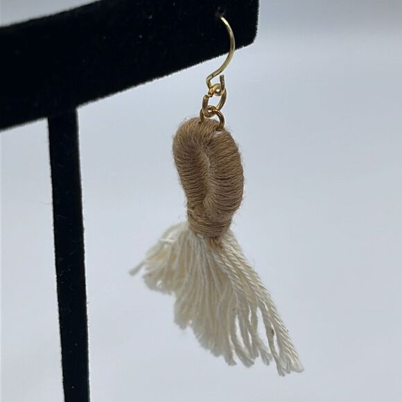 2.5” Gold Tone Large Cream Taupe Looped Tassel Bohemian Earrings - Picture 2 of 8